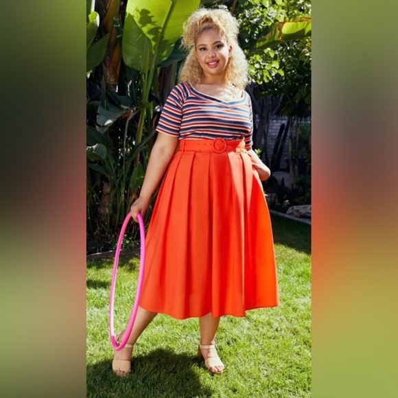 NWT ModCloth x Barbie pleated midi skirt - Picture 3 of 6